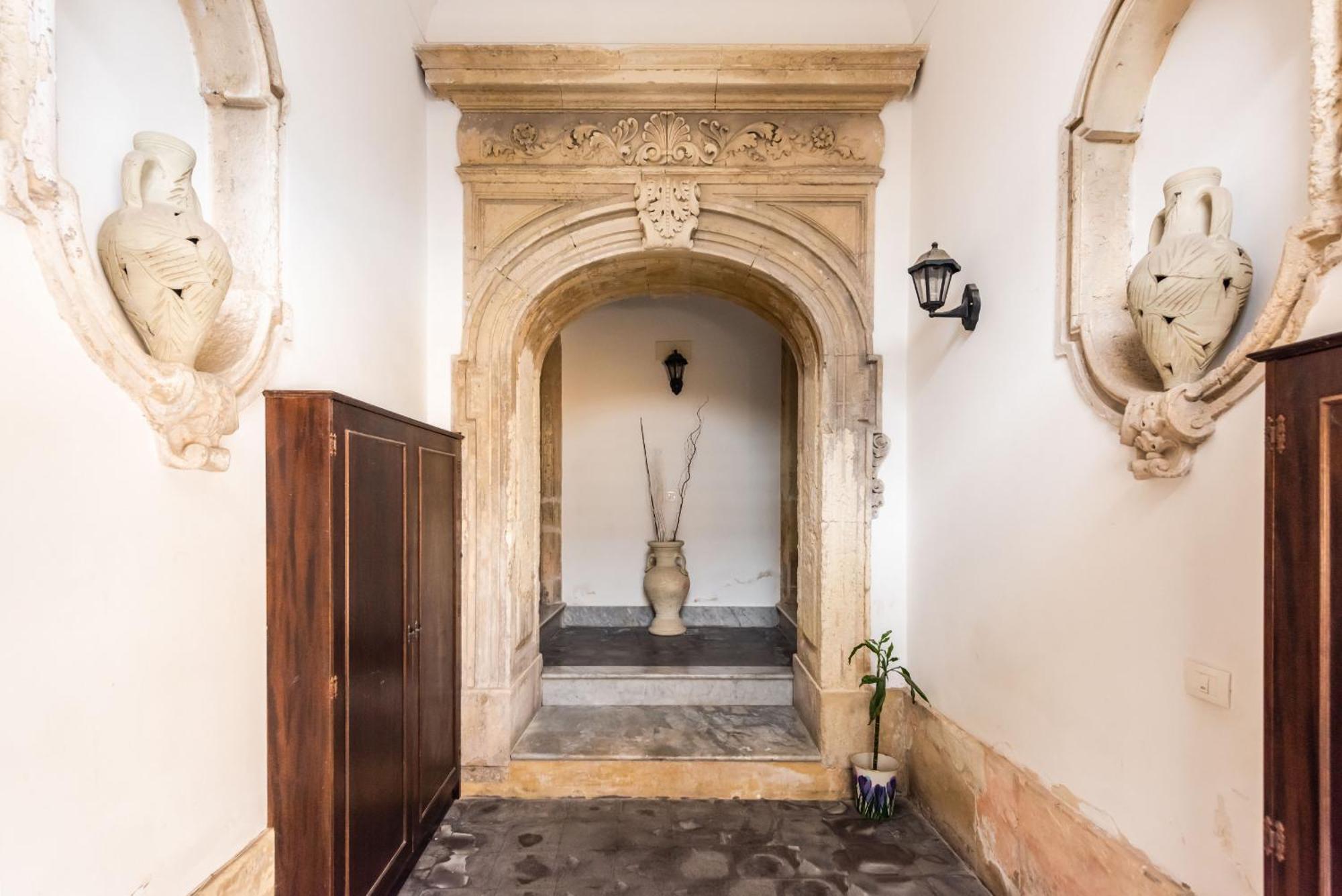 Palazzo Bozzanca Apartments By Wonderful Italy Syracuse Luaran gambar