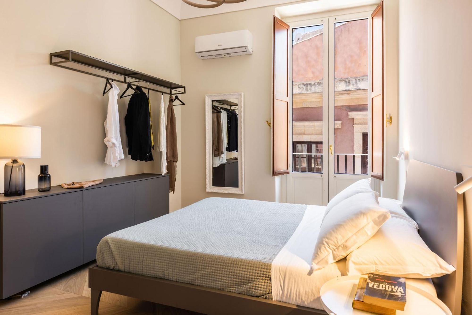 Palazzo Bozzanca Apartments By Wonderful Italy Syracuse Luaran gambar